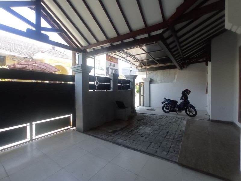 DiJual Rumah Terawat Mulyosari Tengah,dekat Pakuwon City n ITS