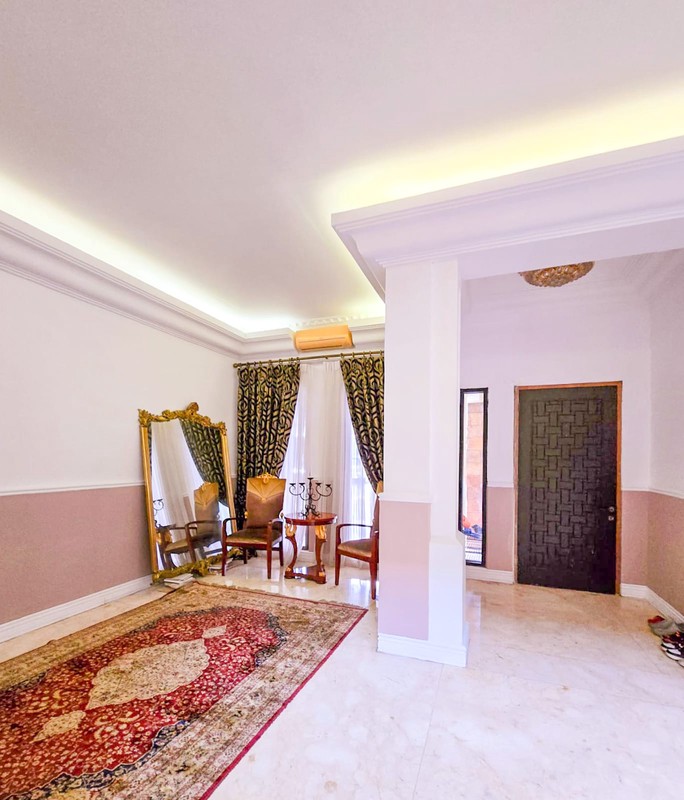 Rumah Furnished ,dalam cluster di Bintaro Jaya 7