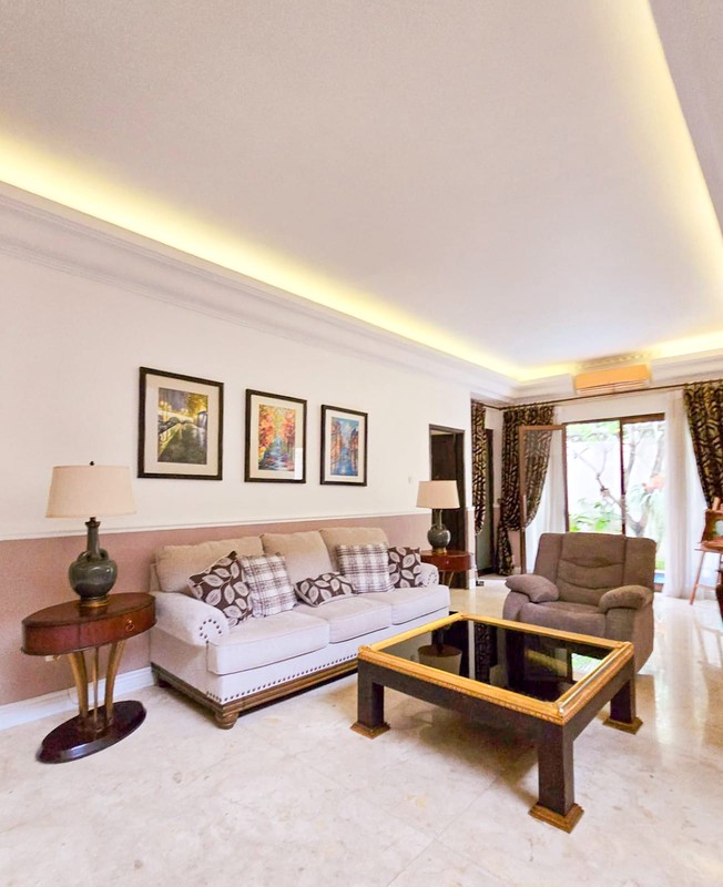 Rumah Furnished ,dalam cluster di Bintaro Jaya 7