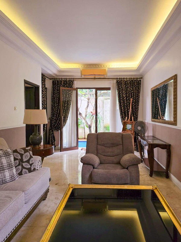 Rumah Furnished ,dalam cluster di Bintaro Jaya 7