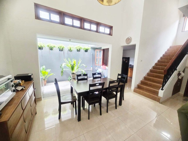 Rumah dalam cluster,bagus, 2lantai di Bintaro Jaya 7