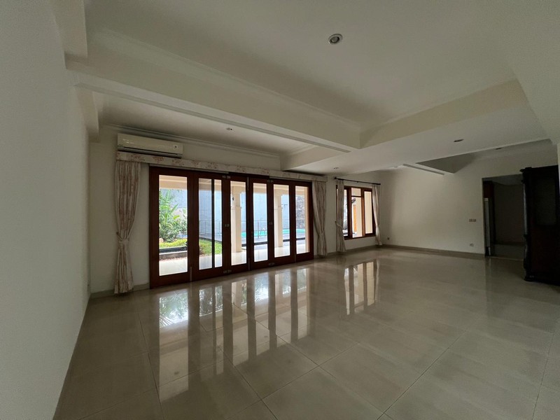 Prime Location house for rent in central kemang jakarta selatan 