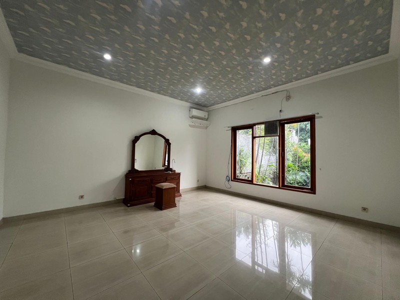 Prime Location house for rent in central kemang jakarta selatan 
