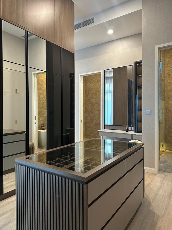 For Rent Penthouse The Stature Jakarta Apartment, 3BR, Luxury, Fully Furnished
