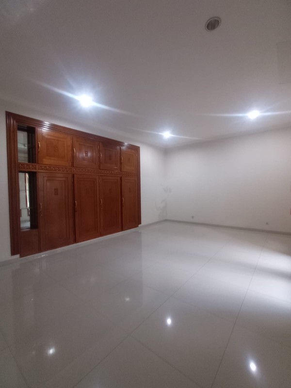 DiJual Rumah Estetik Jl Kapuas,Selangkah ke Dipenegoro n Darmo