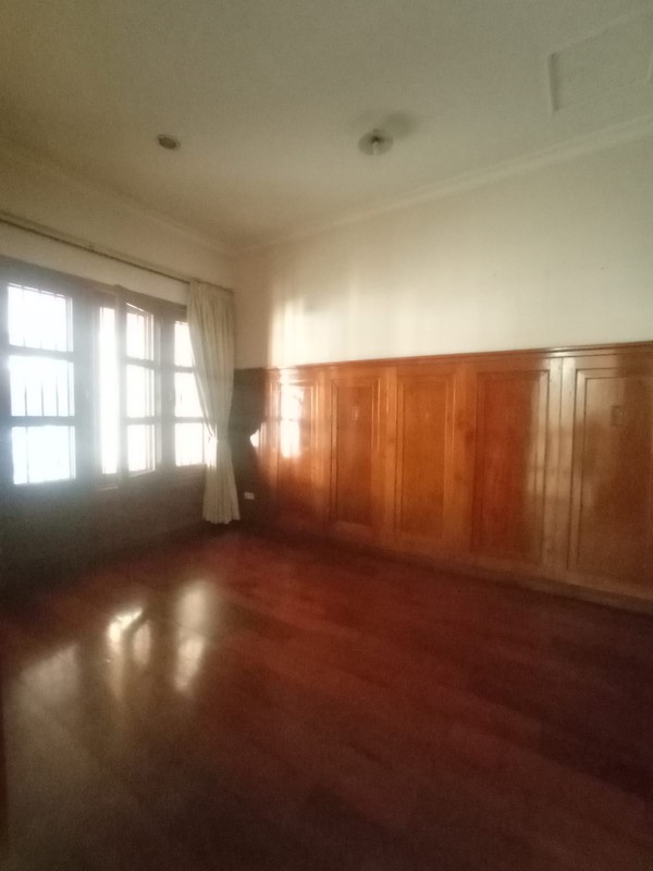 DiJual Rumah Estetik Jl Kapuas,Selangkah ke Dipenegoro n Darmo