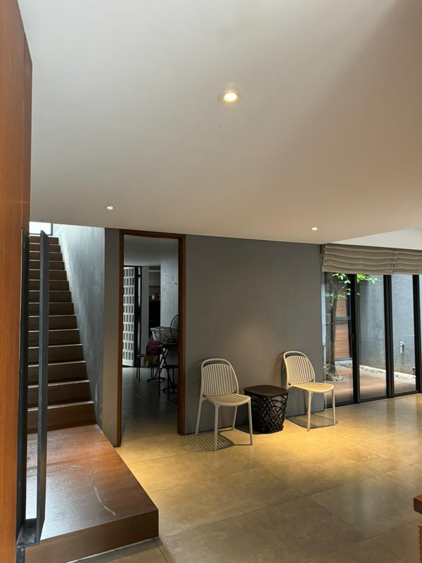 Modern minimalist style house for expat family  fully furnish in kemang 