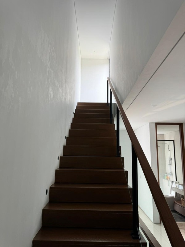 Modern minimalist style house for expat family  fully furnish in kemang 