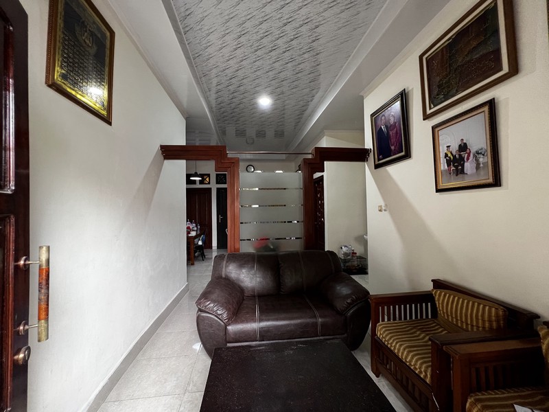Rumah Melati Mas, Cluster terdekat dengan Tol