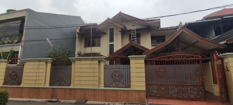 Rumah Hitung Tanah Area Cipete