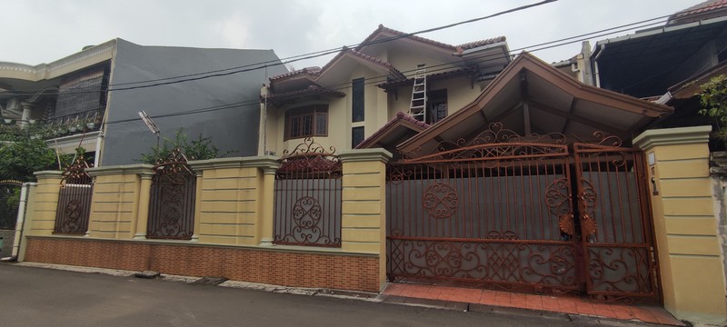 Rumah Hitung Tanah Area Cipete