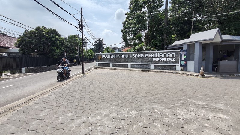 Rumah Hitung Tanah Area Cipete