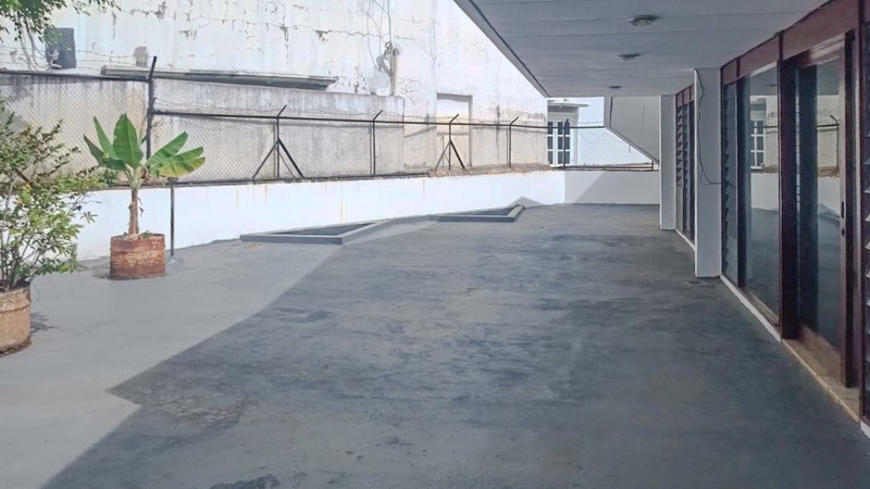 Rumah Mewah Klasik di Pondok Indah, dekat Cilandak Cipete Kemang