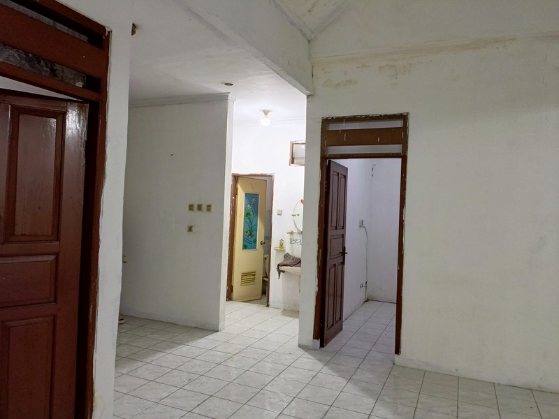 Rumah Strategis di Palem Raja Timur C Ext, Duri Kosambi, Jakarta Barat