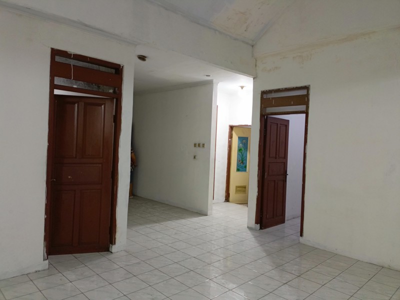 Rumah Strategis di Palem Raja Timur C Ext, Duri Kosambi, Jakarta Barat