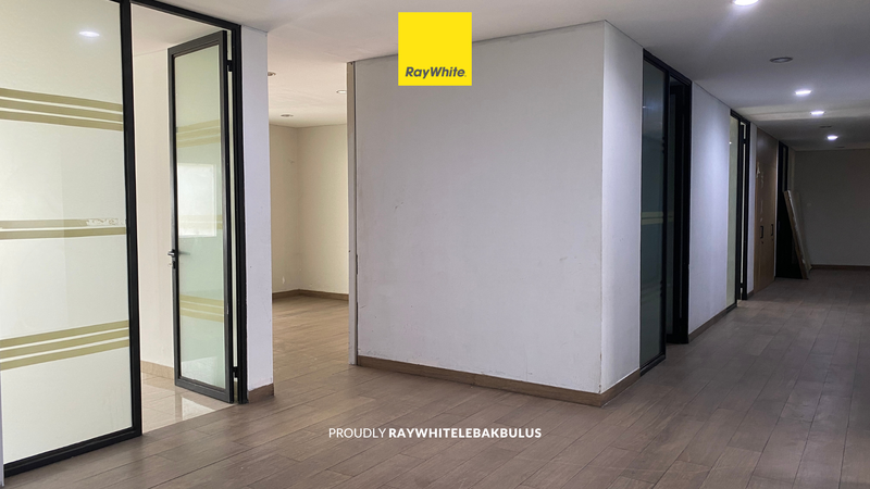 Dijual Cepat! Gedung Kantor Siap Pakai di Jl Wijaya, Kebayoran Baru 