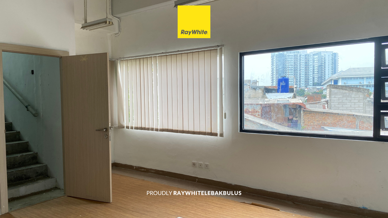 Dijual Cepat! Gedung Kantor Siap Pakai di Jl Wijaya, Kebayoran Baru 