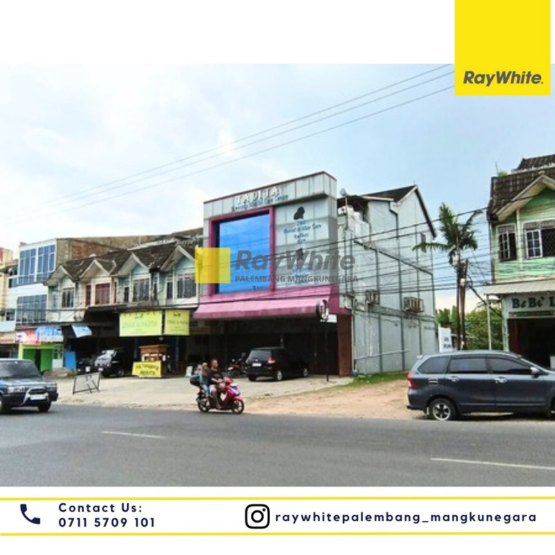 DISEWAKAN 2 RUKO GANDENG PREMIUM