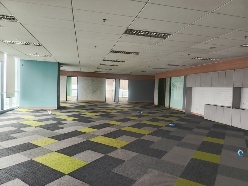 Kantor Disewakan di Menara Sentraya Blok M - Lokasi Strategis Bebas Ganjil Genap