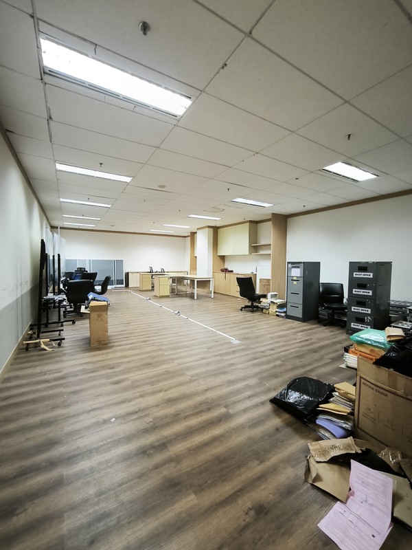 Kantor Disewakan di Menara Sentraya Blok M - Lokasi Strategis Bebas Ganjil Genap