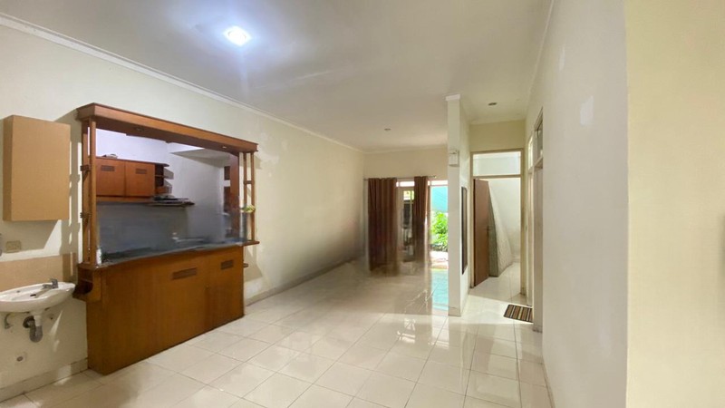 RUMAH DISEWA DI LEBAK BULUS AMAN DAN NYAMAN.