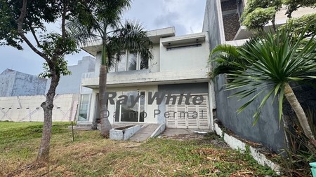 Jual Rumah Citraland Surabaya Waterfront Citraland Surabaya - Lokasi Premium, Siap Huni, Harga Nego! Dekat Dengan Pakuwon Mall, Dekat Dengan Tol