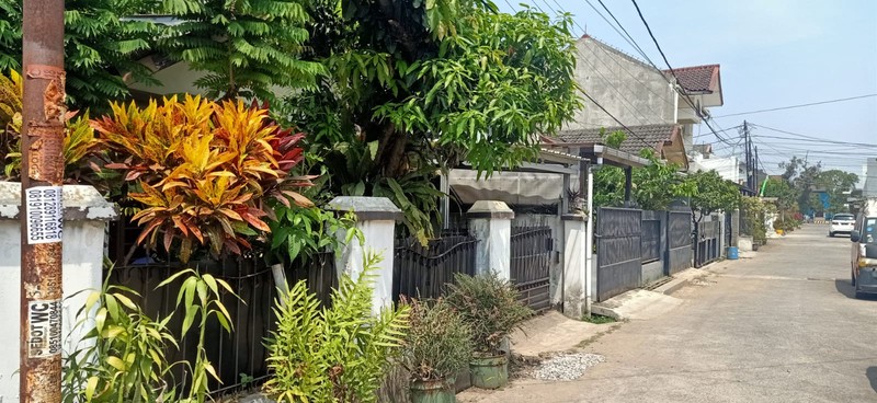 Rumah Lokasi Strategis di Komplek Bahagia Permai Bandung