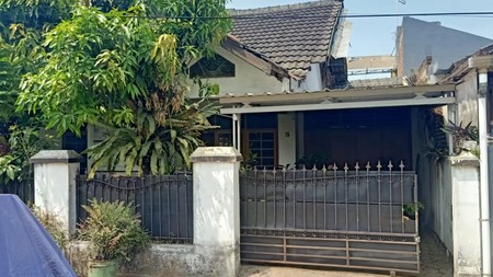Rumah Lokasi Strategis di Komplek Bahagia Permai Bandung