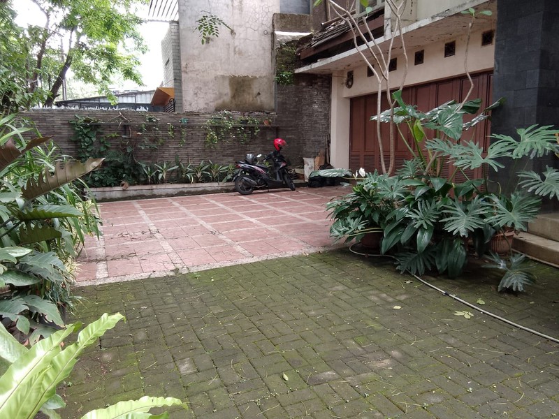 Rumah Usaha Daerah Komersial Buah Batu Mainroad Bandung