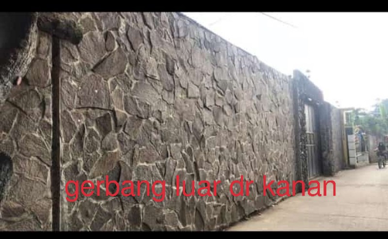 Rumah Besar dengan Halaman Sangat Luas di Bojongloa Bandung