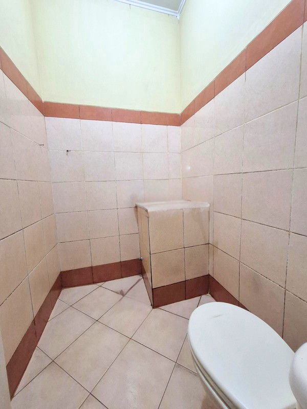 Cinere bukit griya cinere rumah cantik dalam komplek dekat tol