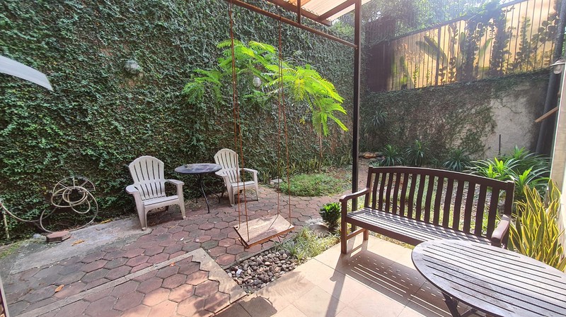 Rumah 2 Lantai, Asri, dalam CLuster di Bintaro Sektor 9