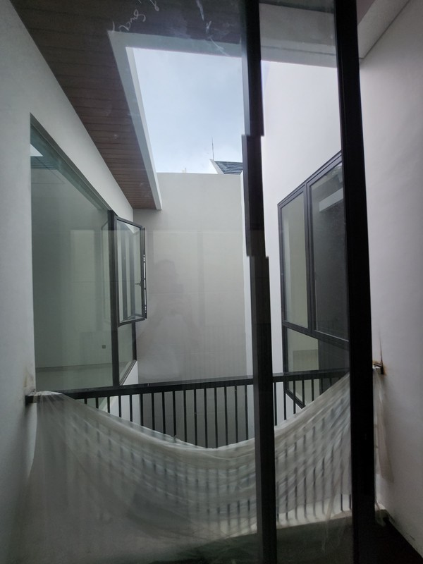 4 Milyar-an Dijual Rumah Baru Woodland Citraland Surabaya New Modern Spesial Row Jalan Boulevard Lebar 4 Mobil Siap Huni Dekat Universitas Ciputra, Hokky Buah, Ciputra Hospital, Pakuwon Mall