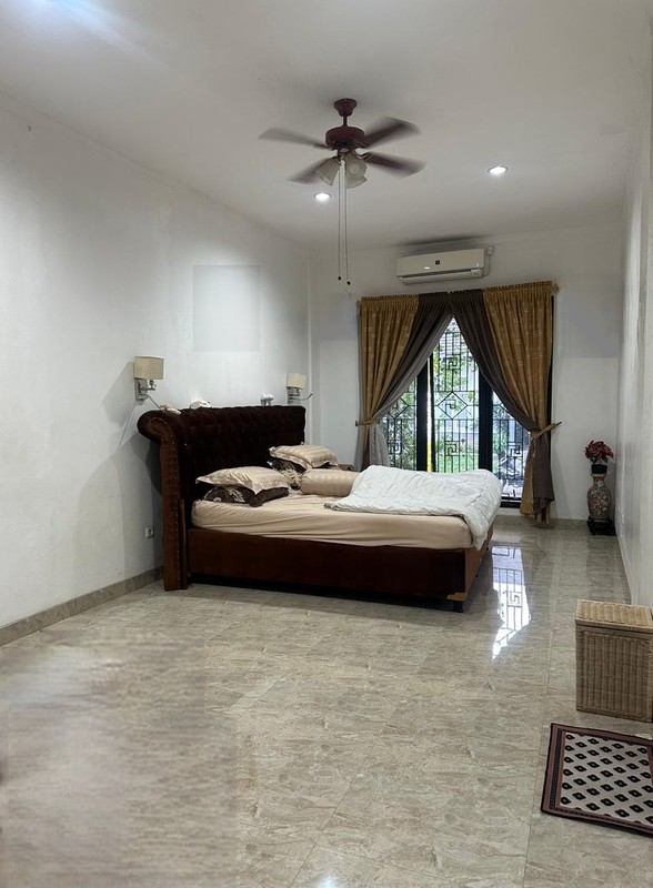 Rumah Cantik di Emerald Bintaro dengan Lingkungan Asri 