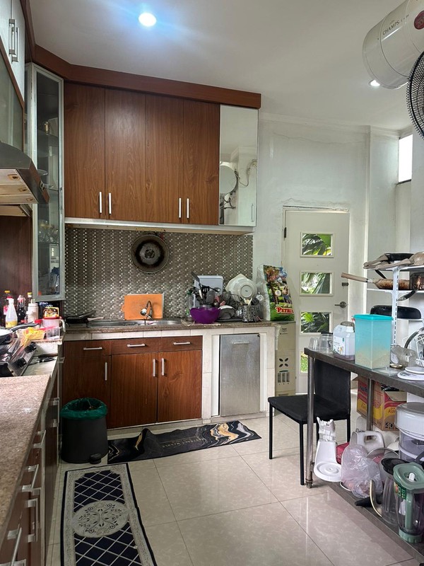 Rumah Cantik di Emerald Bintaro dengan Lingkungan Asri 