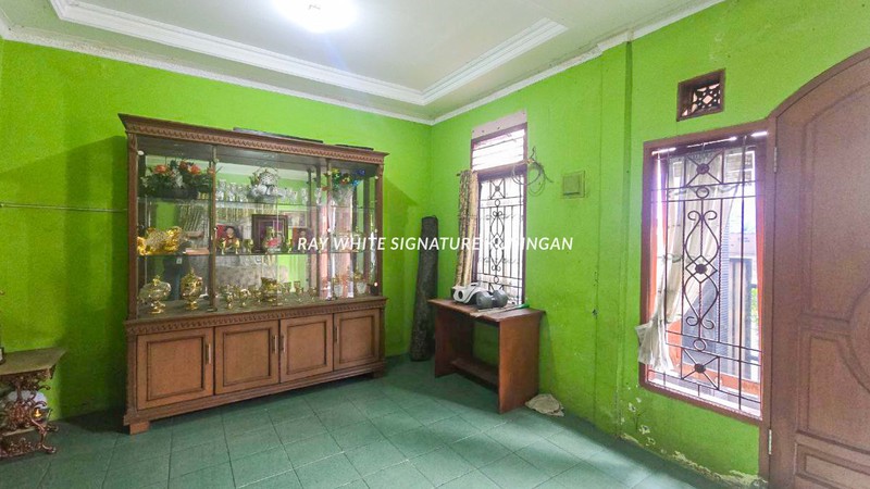 Rumah 2 Lantai di Jl. Batu Raya Menteng Atas Cocok untuk Kost atau Usaha