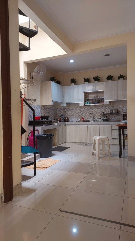 Lebak bulus bona indah rumah rapih dalam komplek dekat tb simatupang