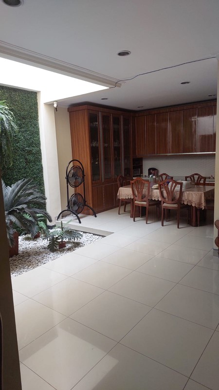 Lebak bulus bona indah rumah rapih dalam komplek dekat tb simatupang