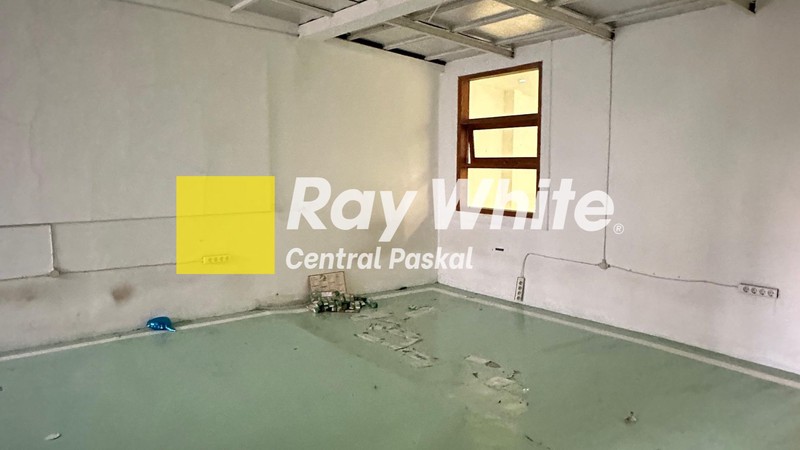 Ruko 3 Lantai Tengah Kota Bandung