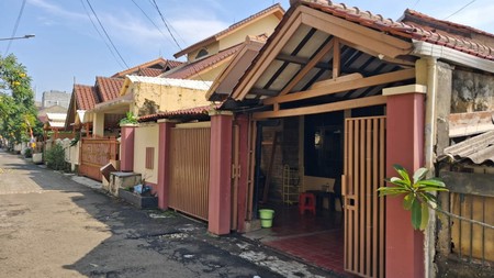 Dijual Rumah di Area Strategis Cilandak Barat