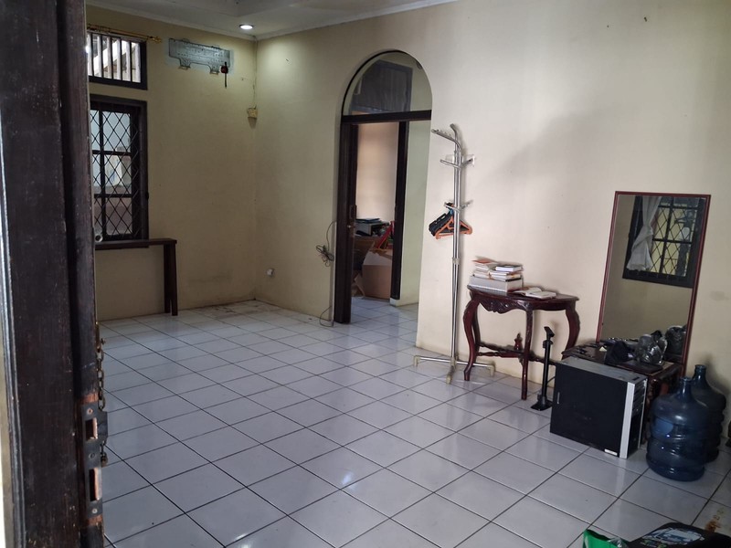 Dijual Rumah di Area Strategis Cilandak Barat