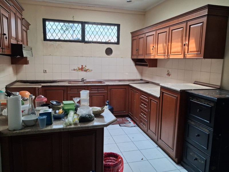 Dijual Rumah di Area Strategis Cilandak Barat