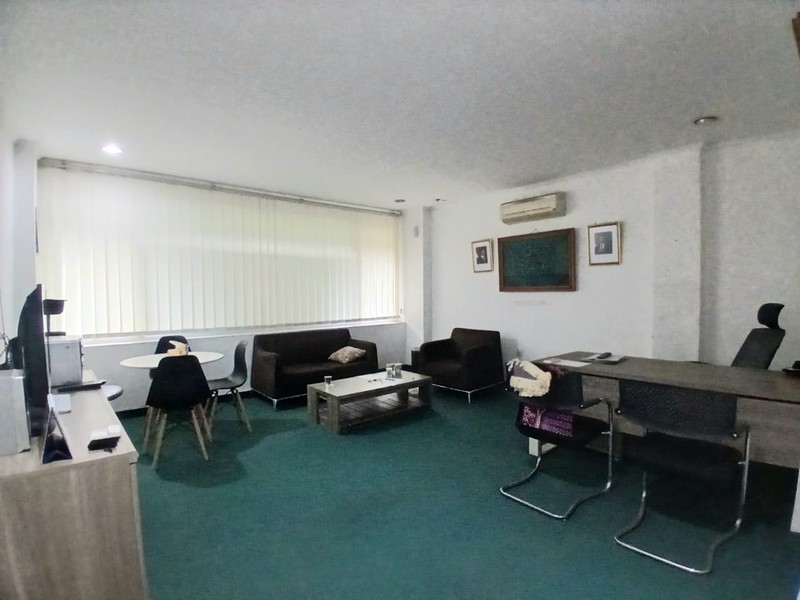 Disewakan ruko di lantai 2 luas 80 meter di Bona Indah Plaza lebak bulus