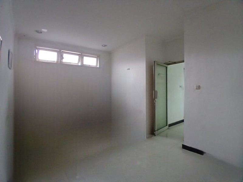 Disewakan ruko di lantai 2 luas 80 meter di Bona Indah Plaza lebak bulus