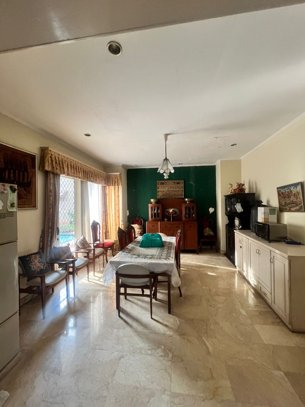 Dijual Rumah di lokasi strategis jl Adhyaksa Raya Lebak Bulus