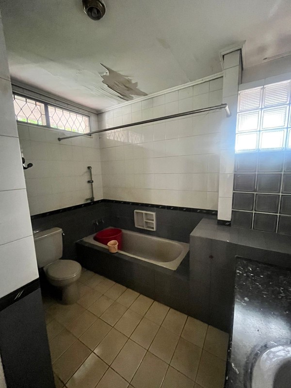 Dijual Rumah di lokasi strategis jl Adhyaksa Raya Lebak Bulus