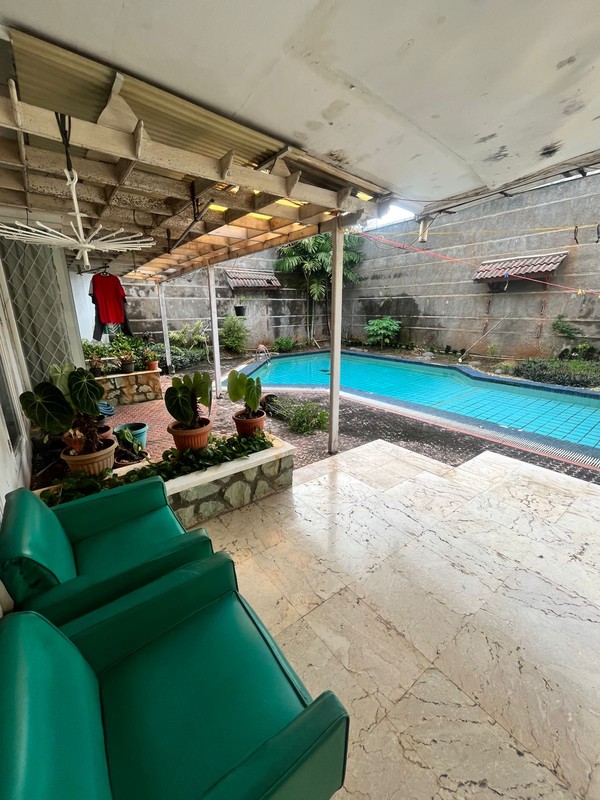 Dijual Rumah di lokasi strategis jl Adhyaksa Raya Lebak Bulus