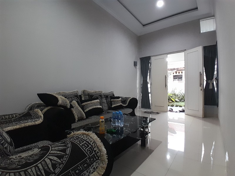 Rumah Cantik Siap Huni di Cilangkap Jakarta Timur