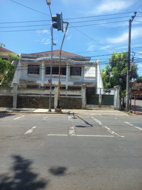 RUMAH DIJUAL DI JALAN RAYA MARGOREJO