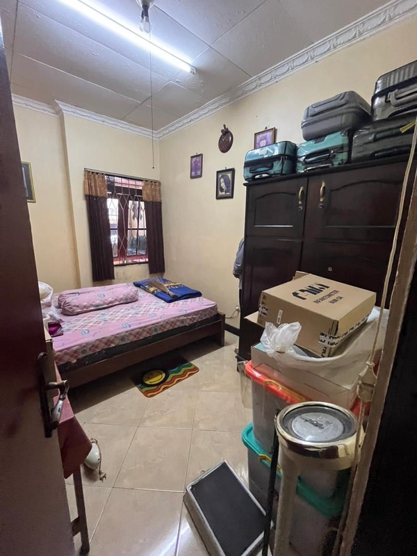 Jual Cepat Rumah Full Furnished di Waru Sidoarjo - SHM, Luas & Nyaman
